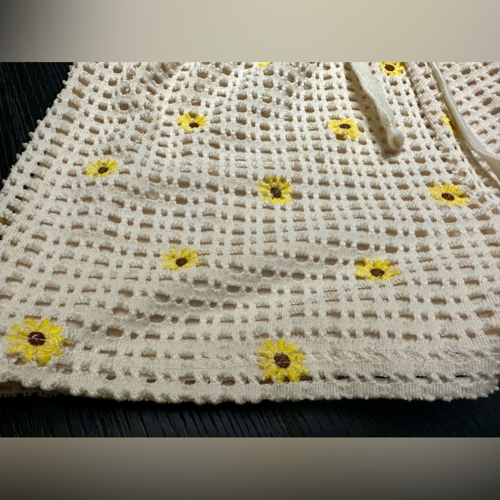 Double Lined Flower Patterned Shorts Large - image 5